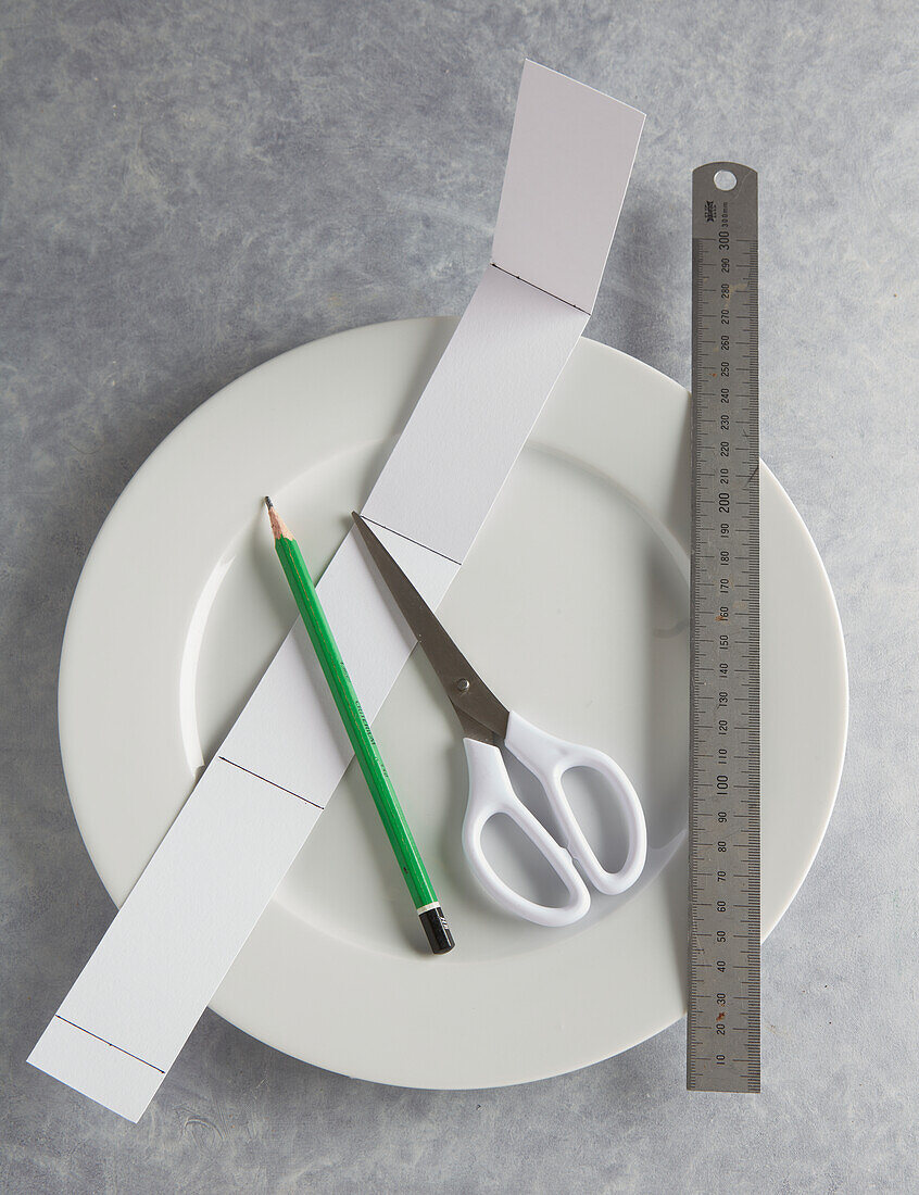 Make a square shape from strips of paper for serving