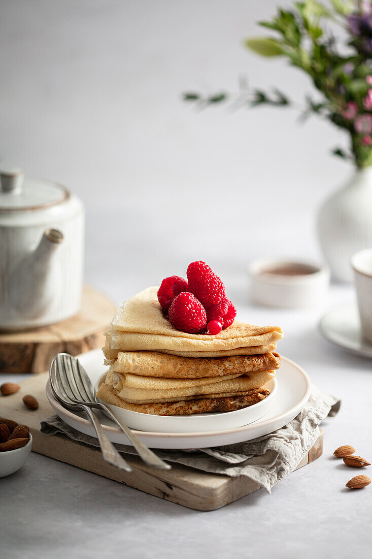 Crêpes mit Himbeeren