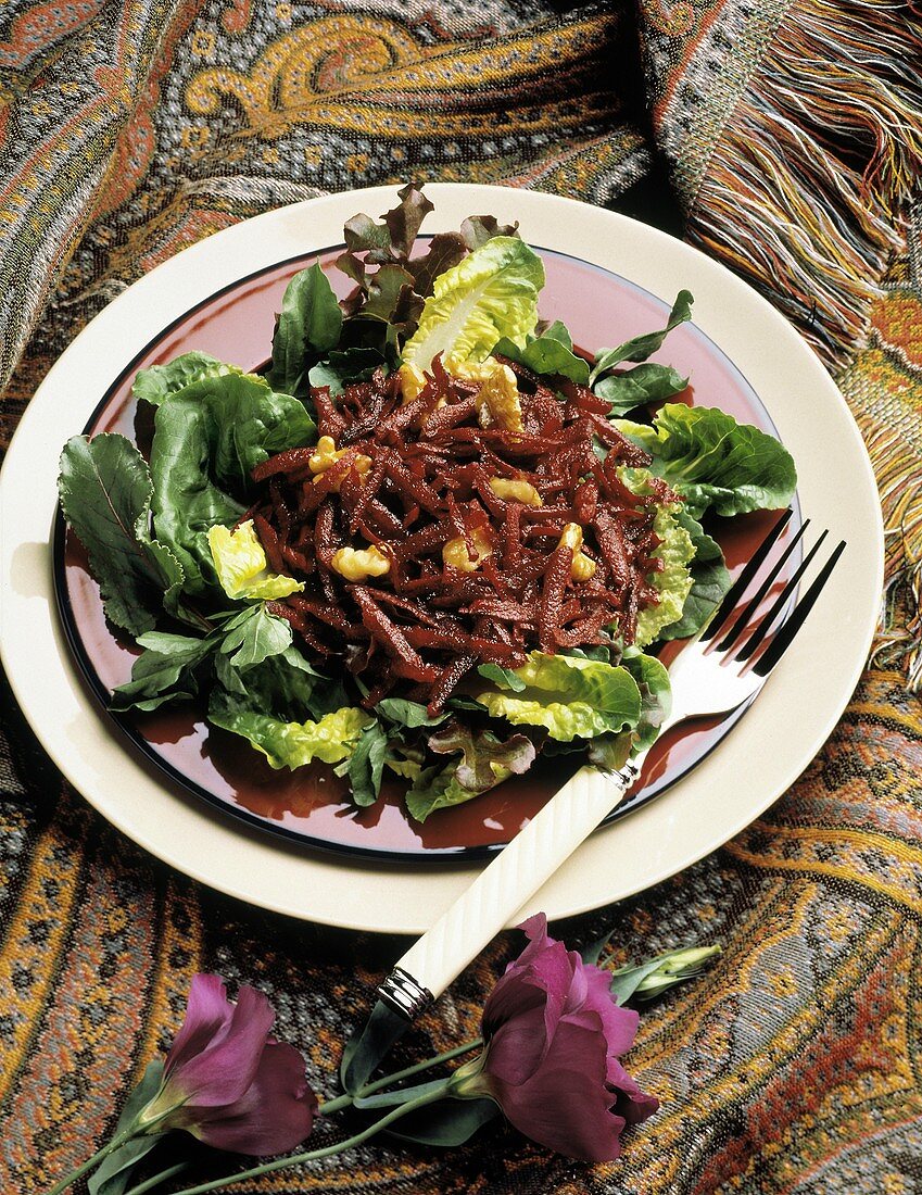 Mixed Greens with Shredded Beets and Walnuts