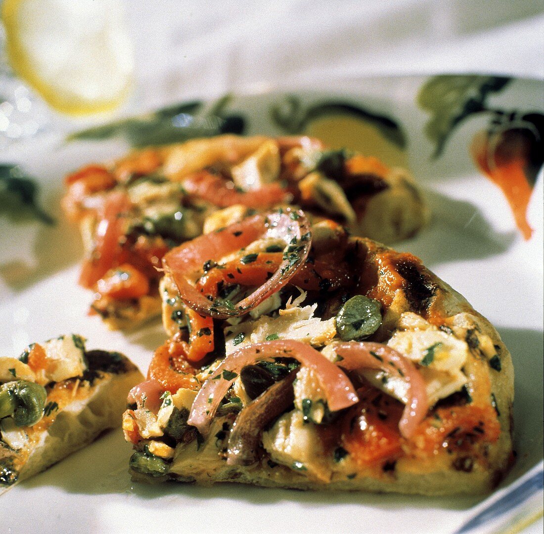Grilled Pizza with Tuna and Vegetables