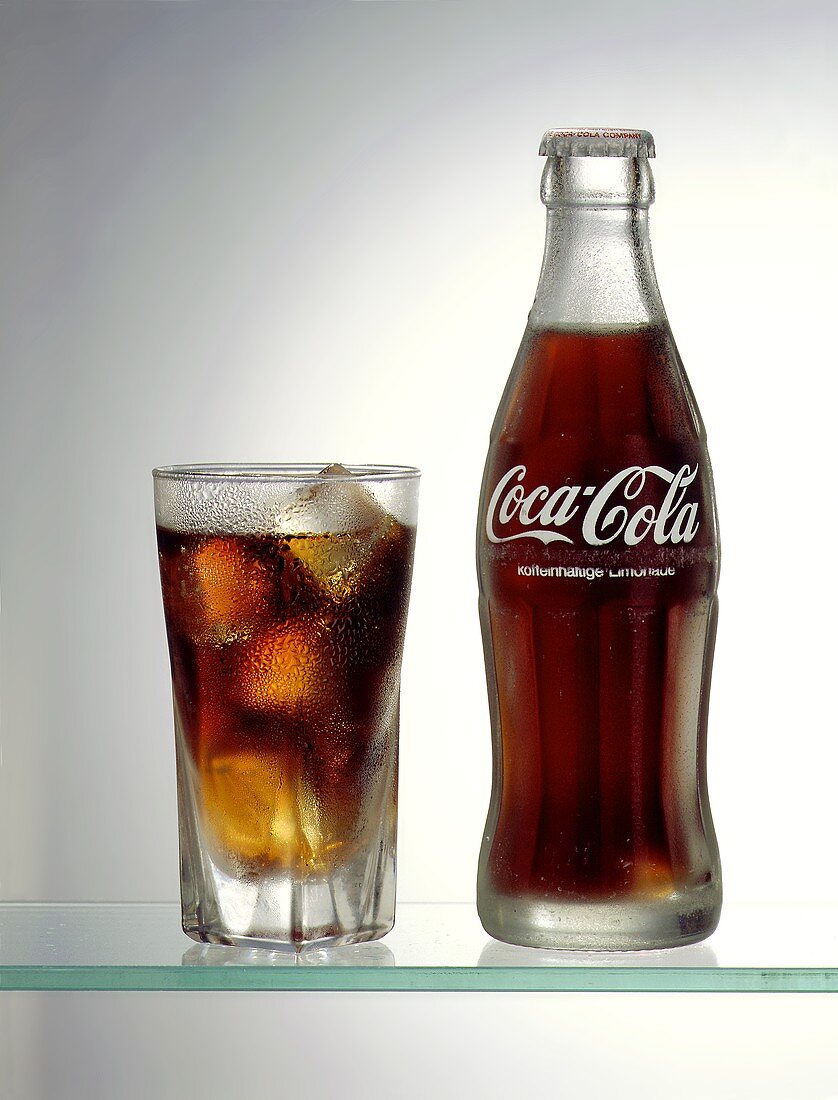 Glas & Flasche Coca-Cola