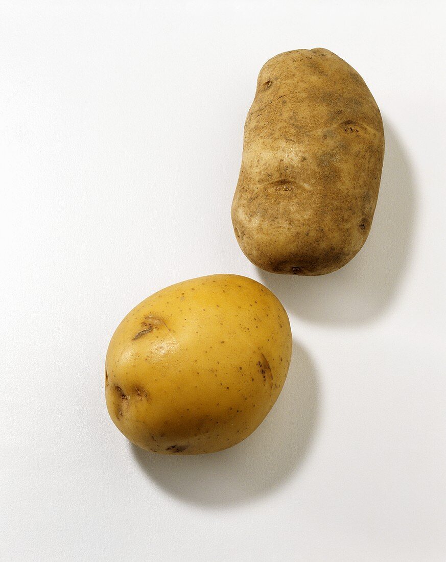 Kartoffeln der Sorte Yukon Gold & der Sorte Russet