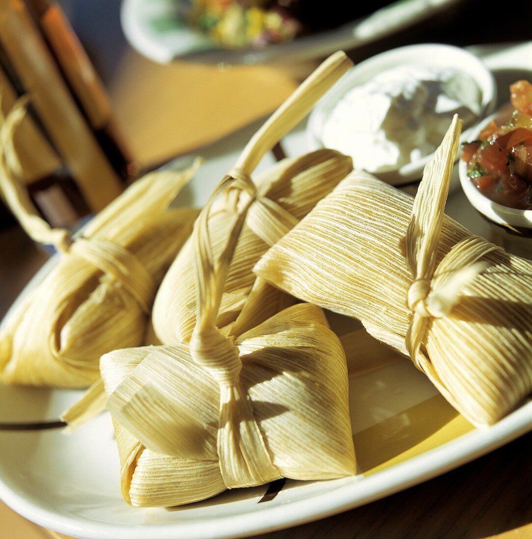 Tamales (Gefüllte Maispäckchen)