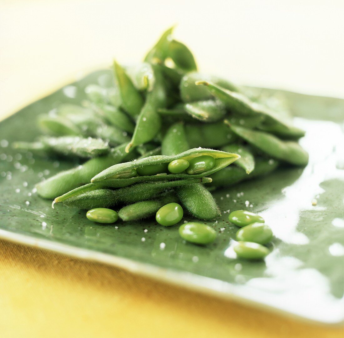 Edamame: raw green soya beans with salt