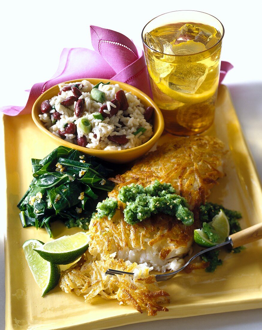 Knuspriges Seebarschfilet mit Salsa Verde und Bohnenreis
