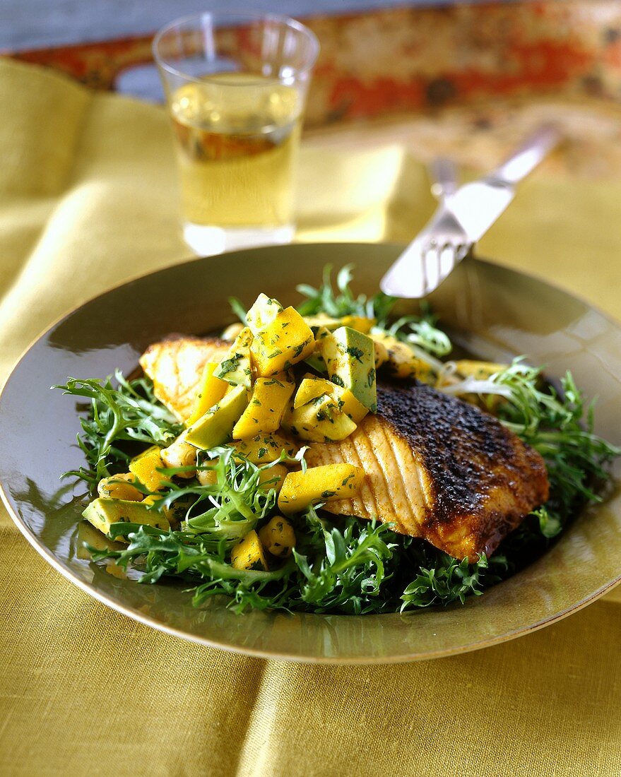 Barbecued salmon with avocado & mango salsa & frizzy endive