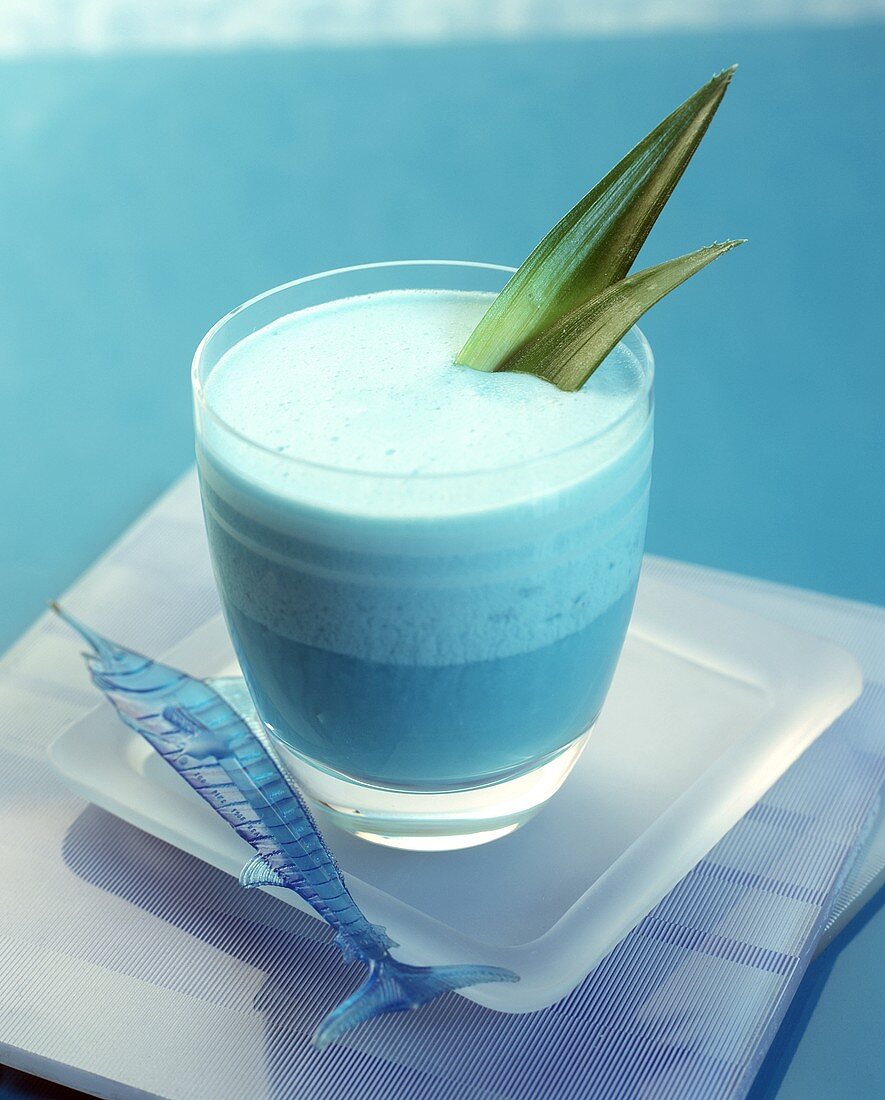 Ein Glas Blue Hawaiian