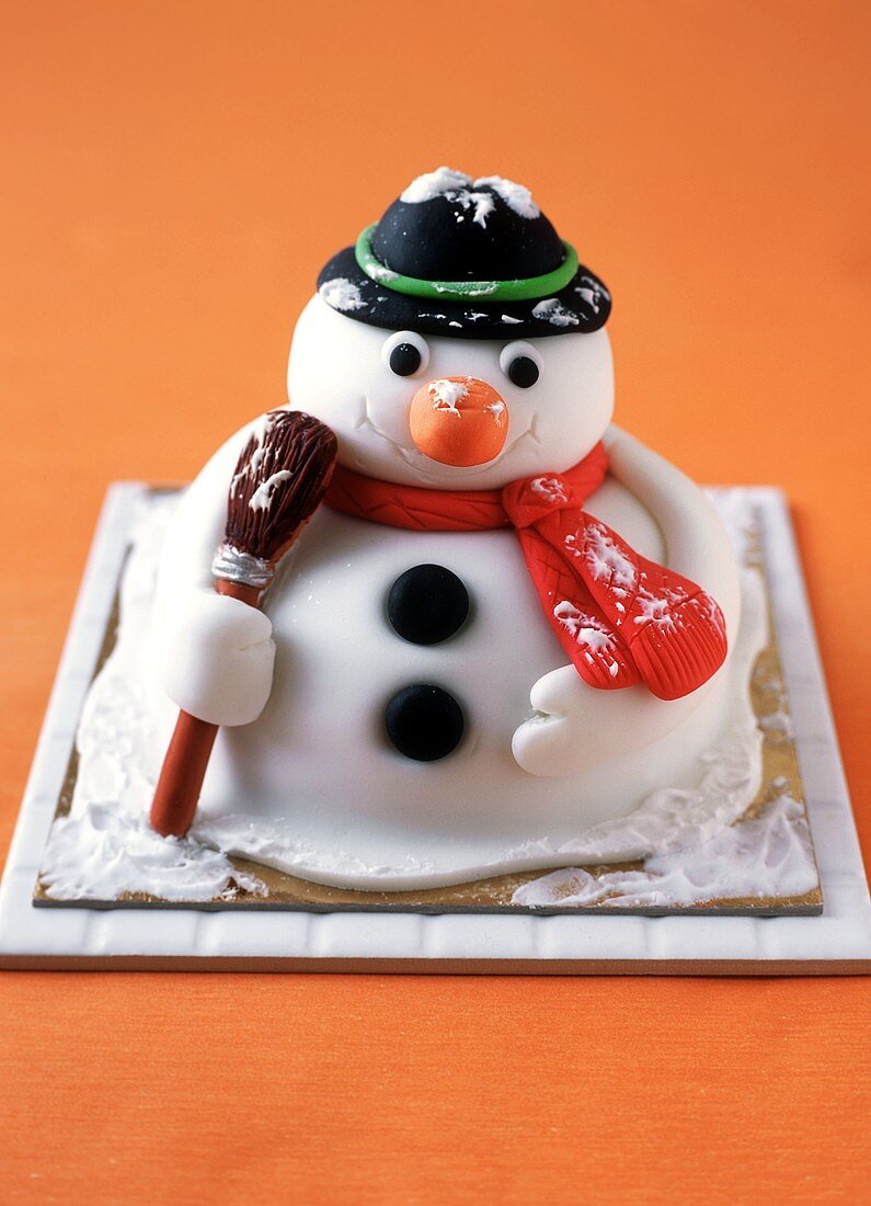 A Snowman Cake