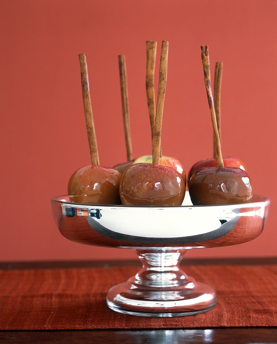 Caramelised apples in a silver bowl