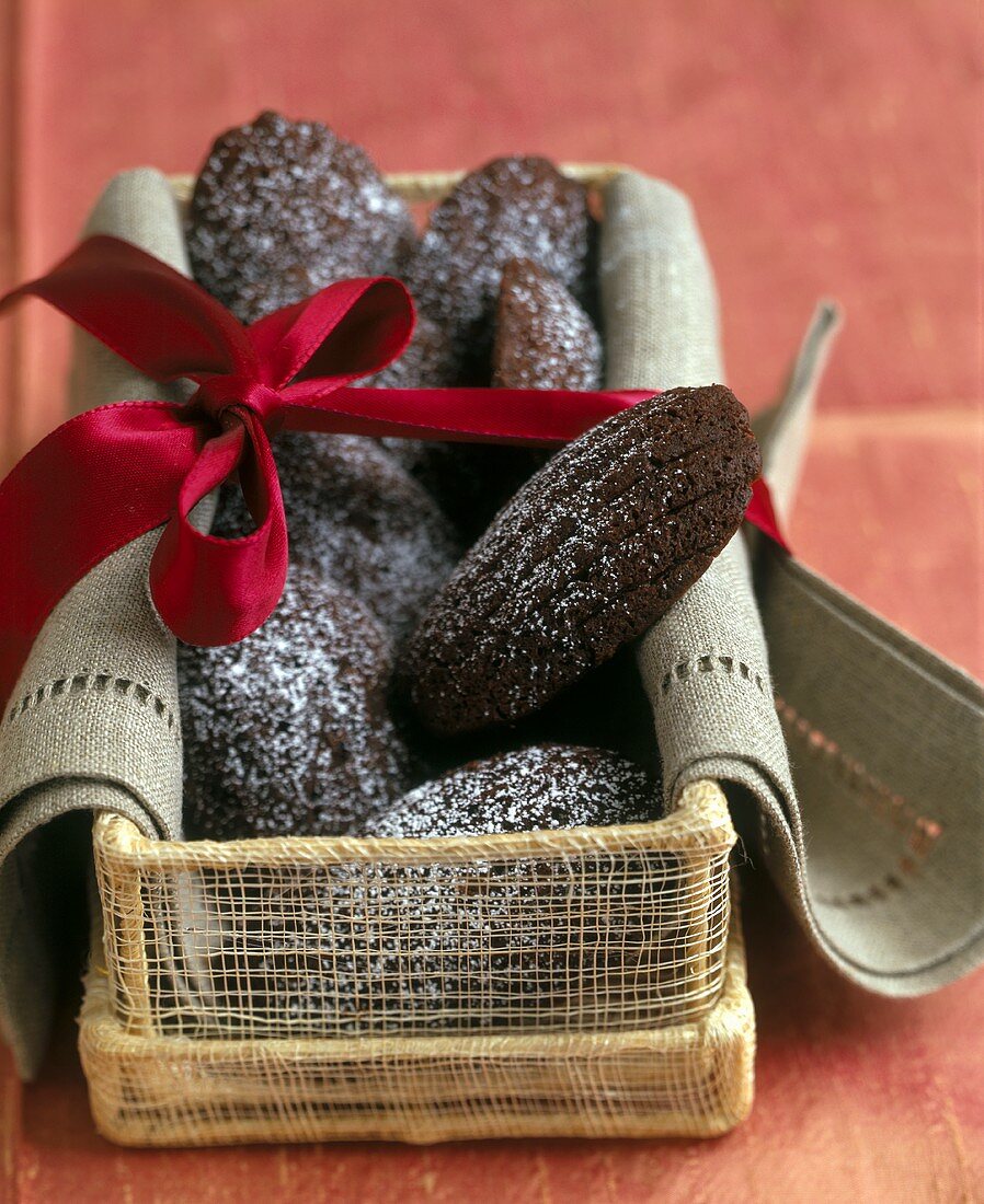 Chocolate Bear Claw Cookies in a Gift Basket