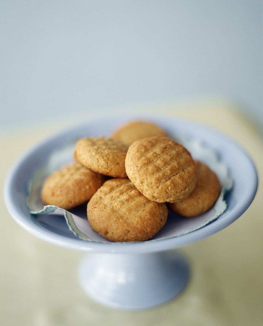 Peanut biscuits in blue bowl