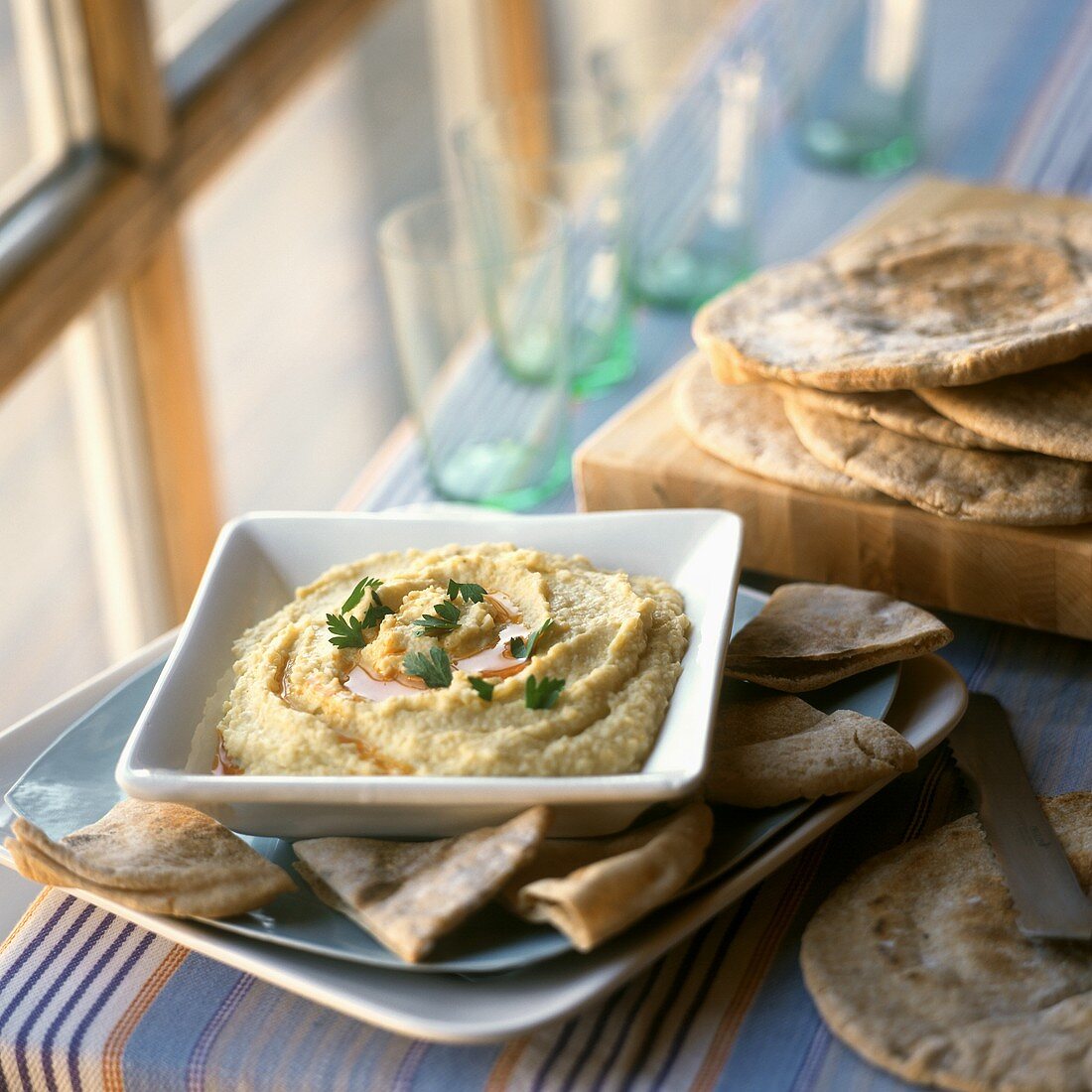 Hummus mit Pitabrot