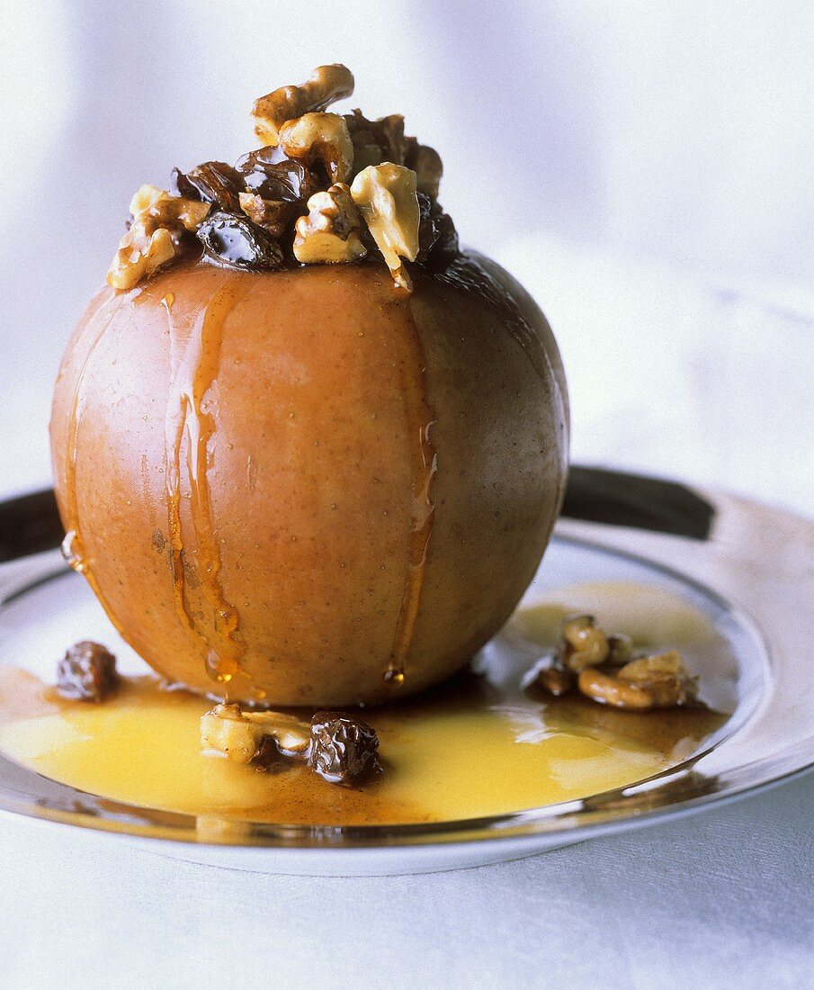 Baked Apple with Nuts and Raisins