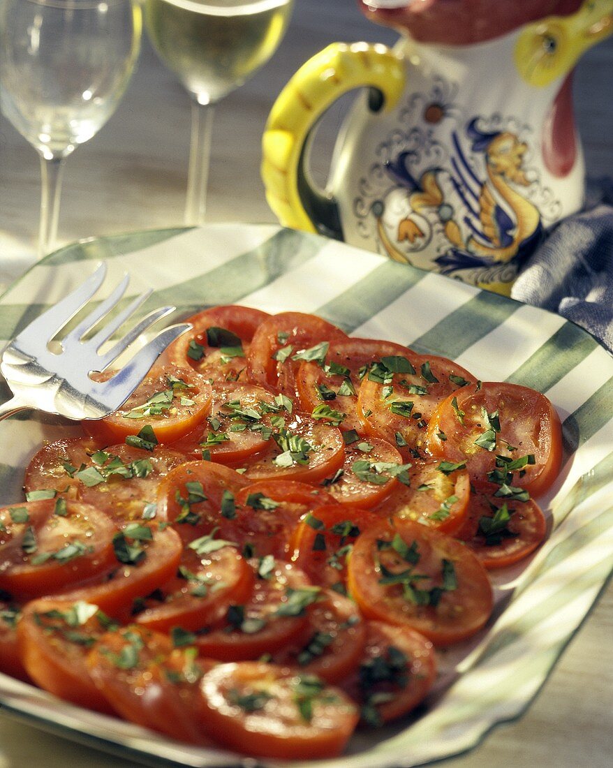 Tomatensalat mit frischer Petersilie