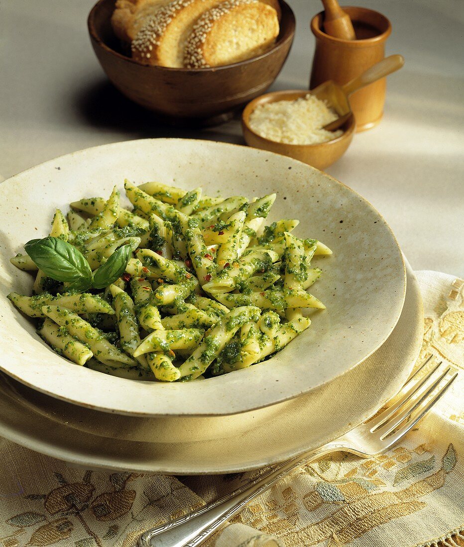 Penne al pesto (Penne with basil pesto, Italy)