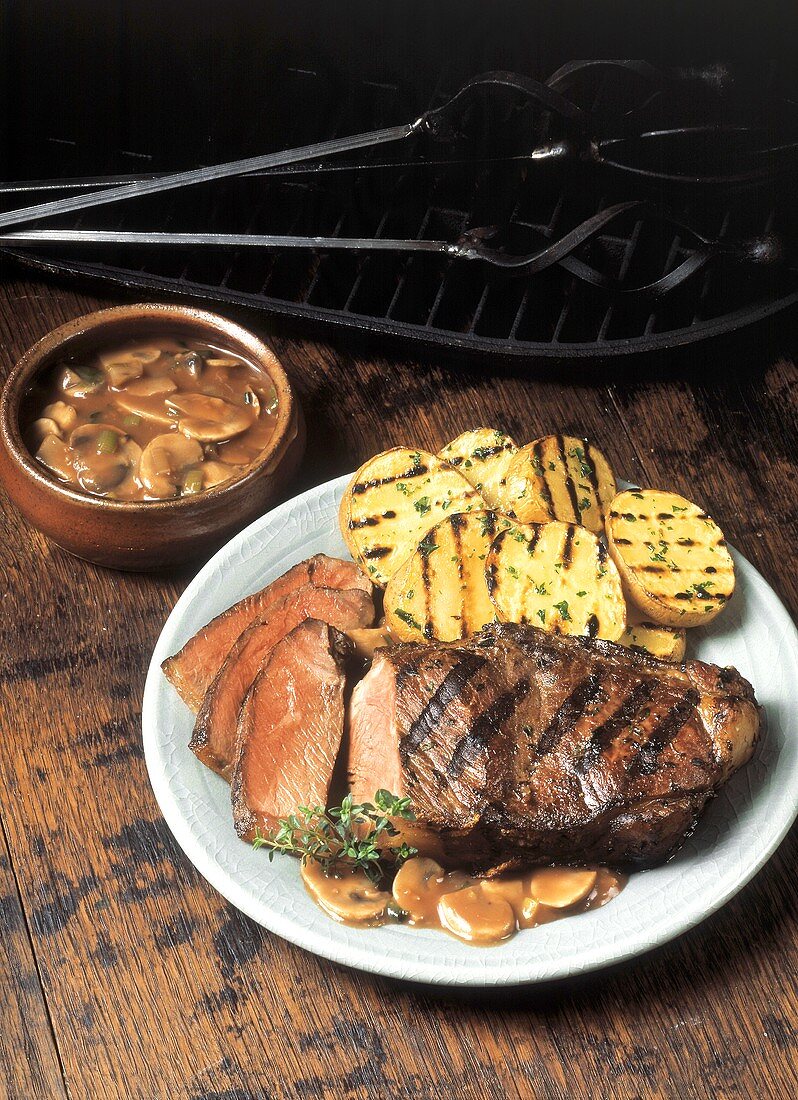 Filet with Mushroom Sauce (USA)