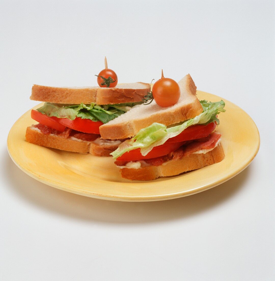 BLT Sandwich on White Bread; Halved