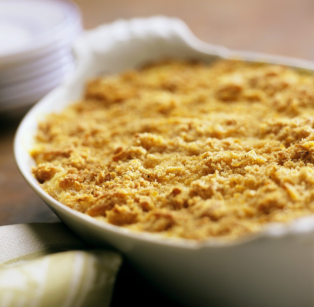 Baked Macaroni and Cheese with Breadcrumb Topping