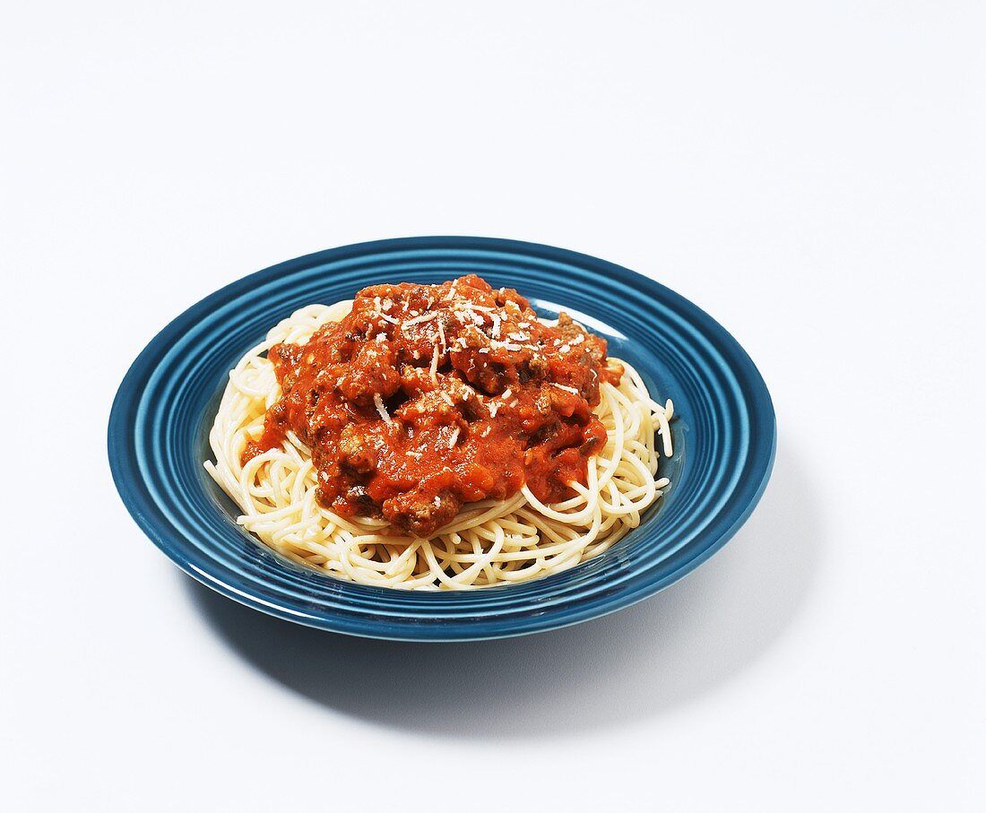 Spaghetti mit Fleisch-Tomaten-Sauce