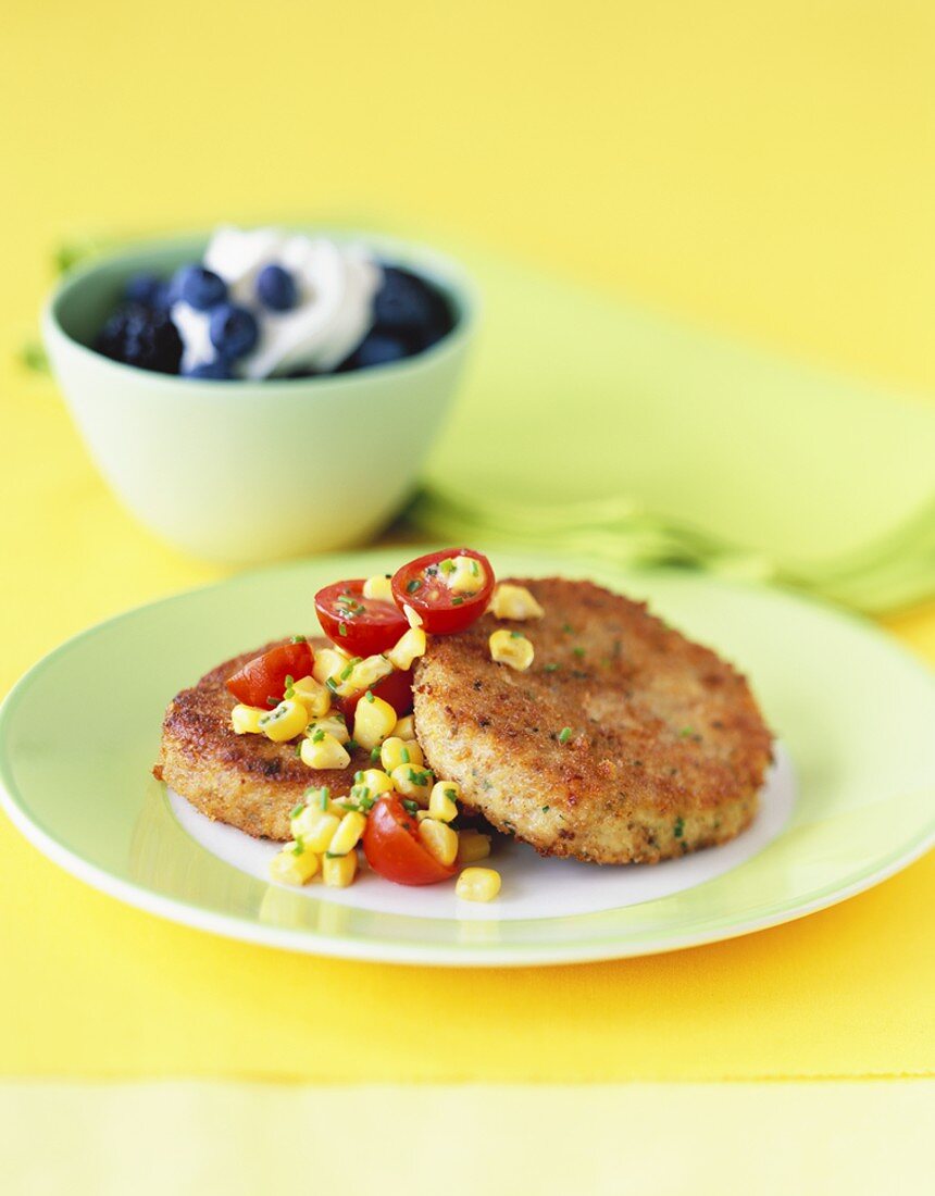 Crab Cakes mit Mais-Salsa