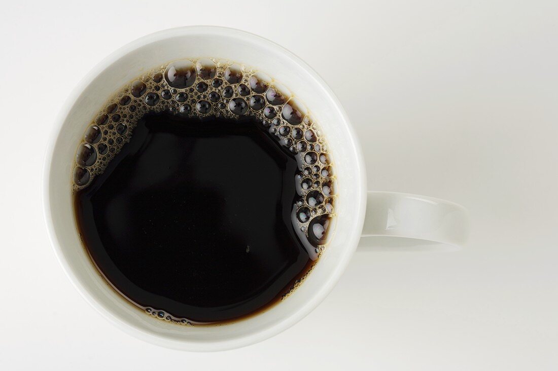Tasse schwarzer Kaffee (Draufsicht)