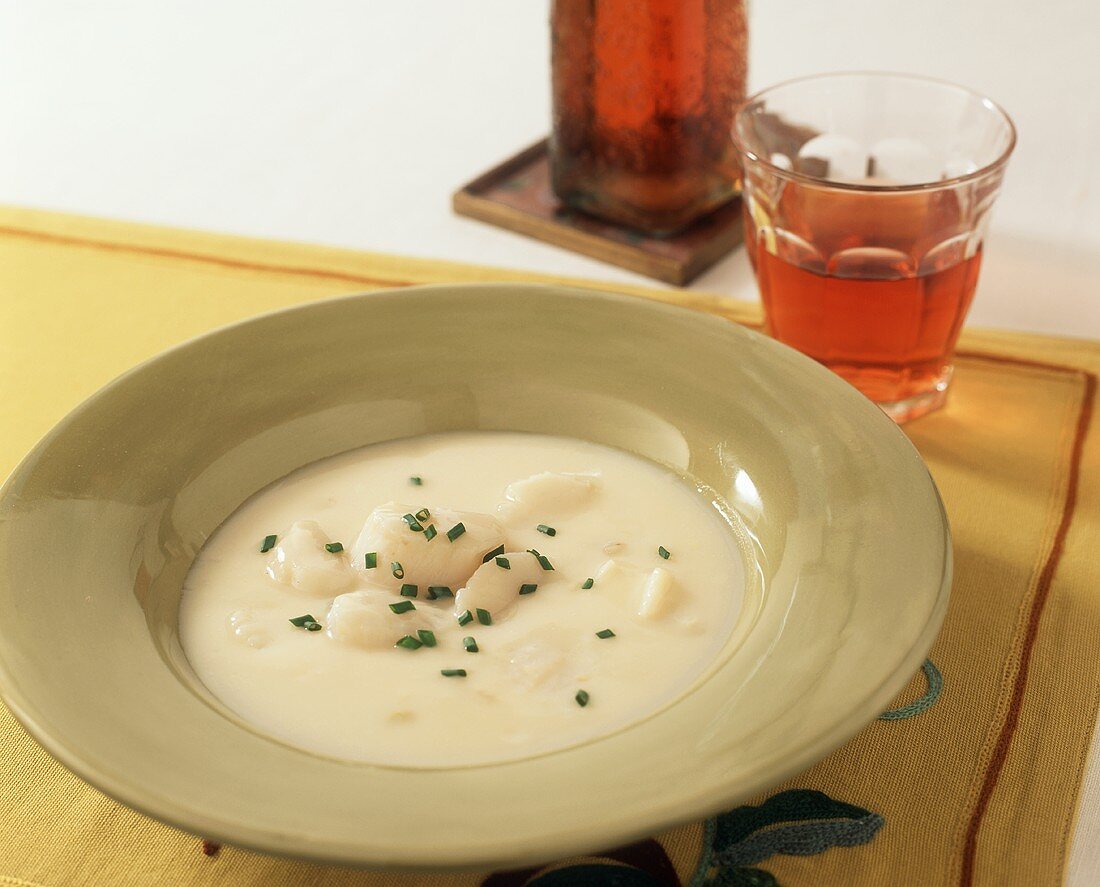 Creamy scallops with sherry and Havarti cheese