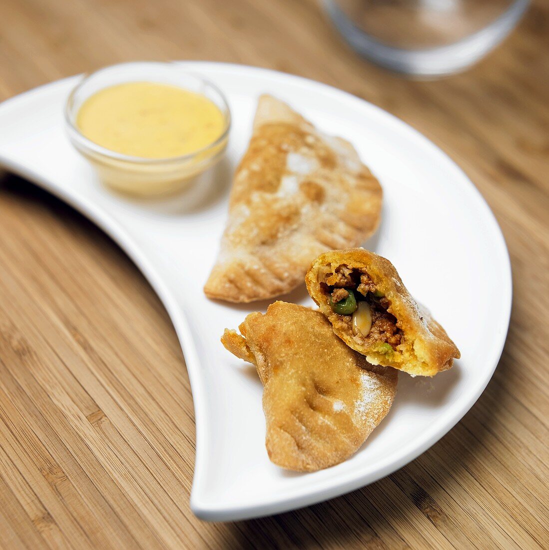 Empanadas mit Dip