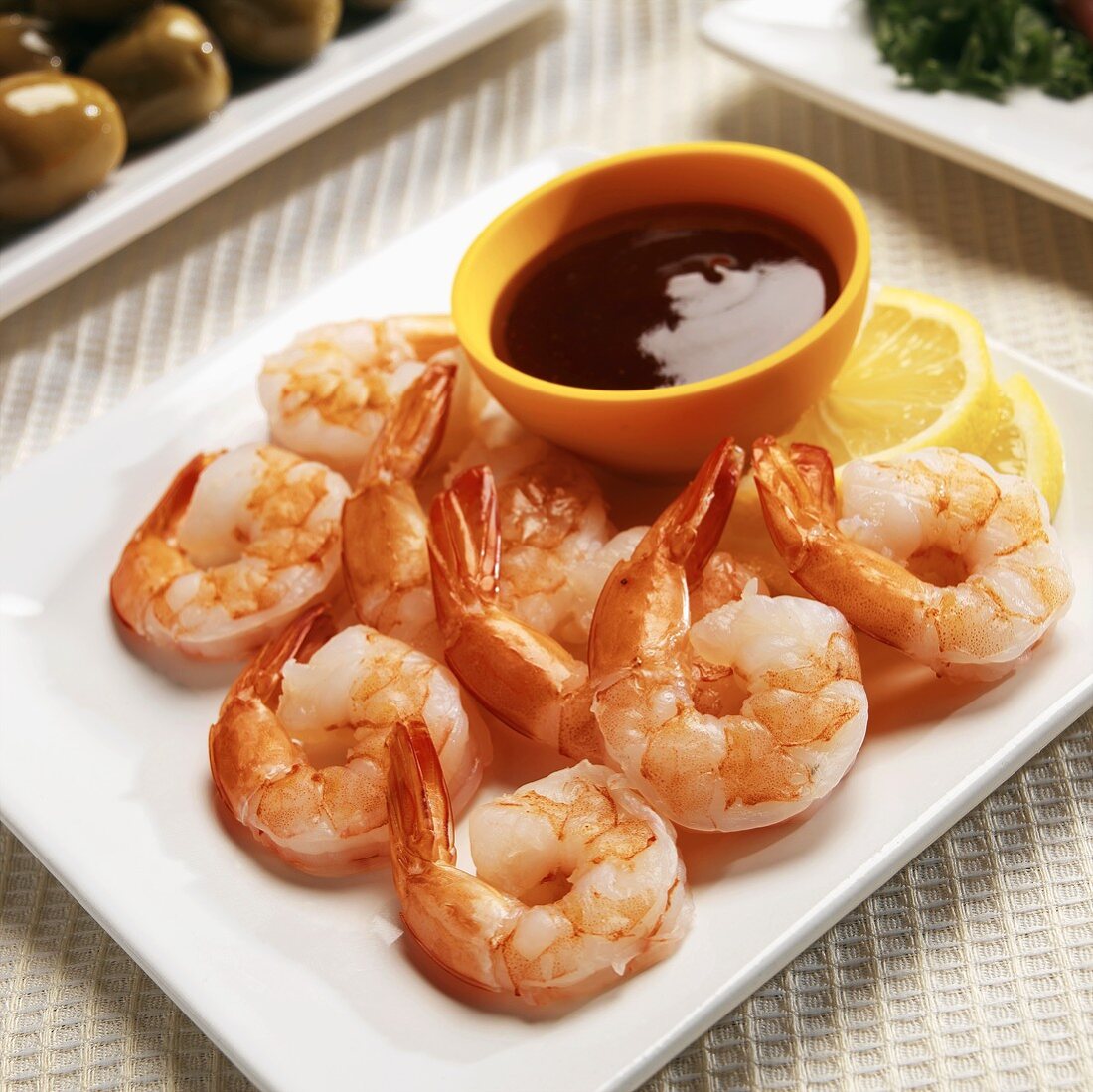 Shrimps with spicy dip