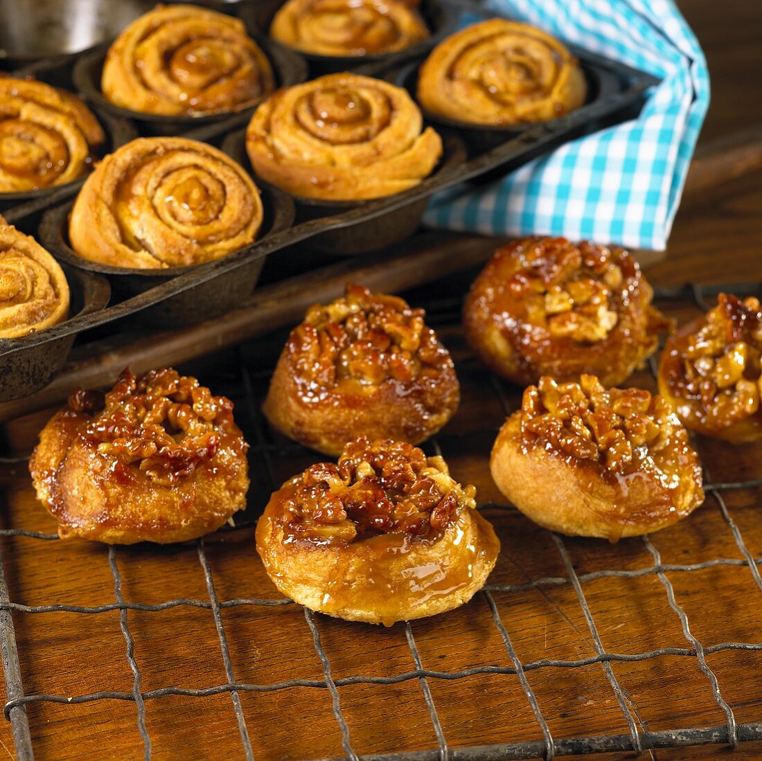 Hefeschnecken mit Pecannüssen