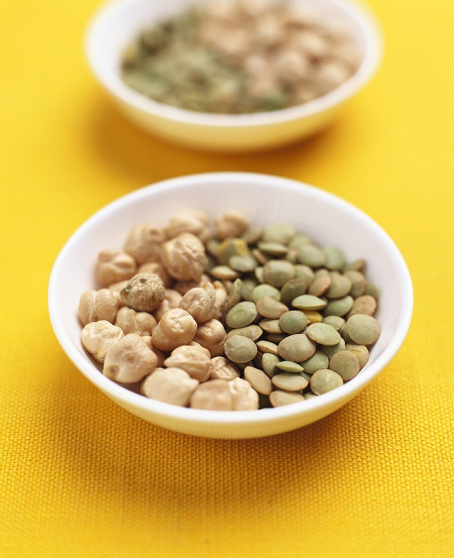 Bowl of chick-peas and lentils