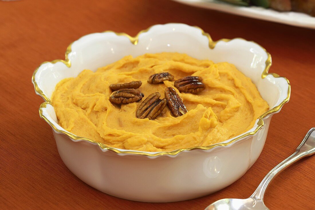 Whipped sweet potatoes with pecans