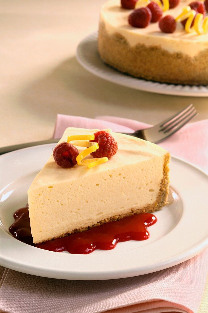 Cheesecake with Raspberry Sauce