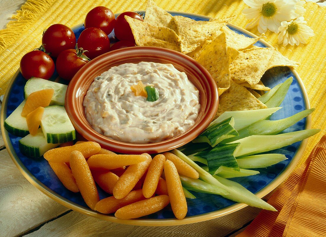 Vegetable Platter with Vegetable Dip and Tortilla Chips