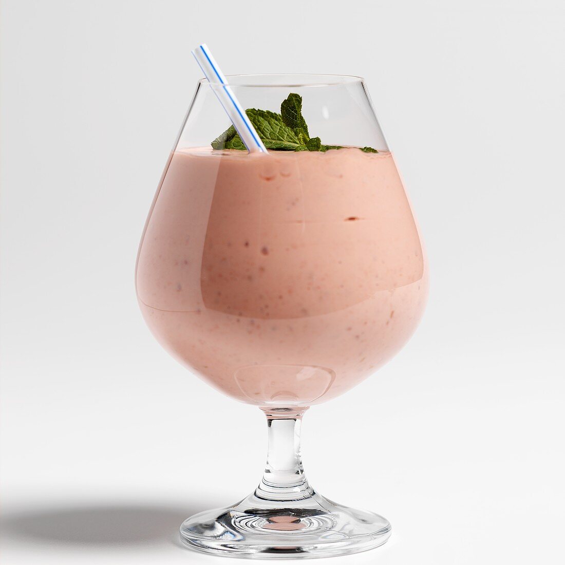 Raspberry yoghurt shake