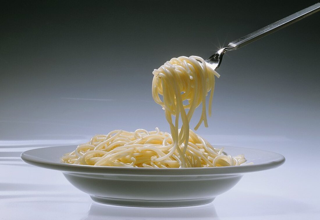 Spaghetti in bianco (Italien)