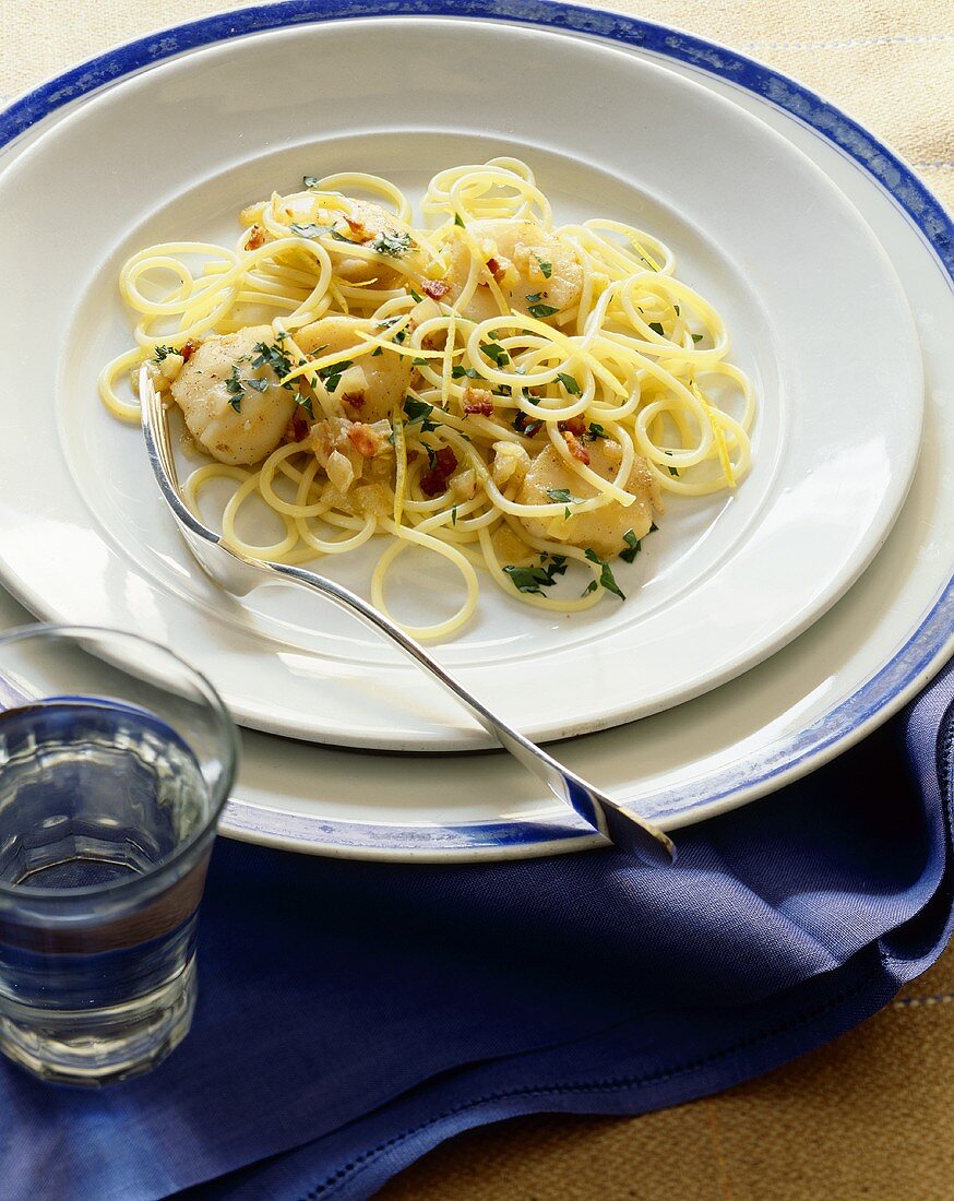 Spaghetti mit Jakobsmuscheln & Speck