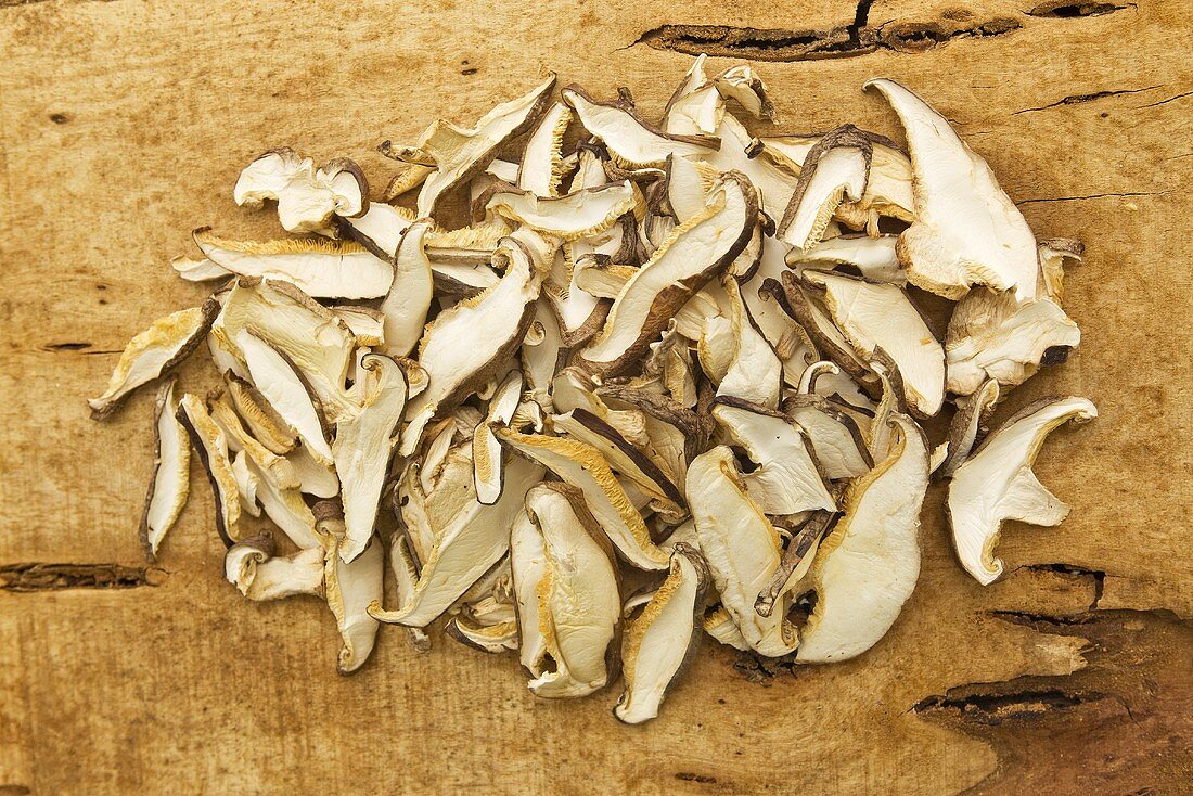 Dried Shiitake Mushrooms; Sliced