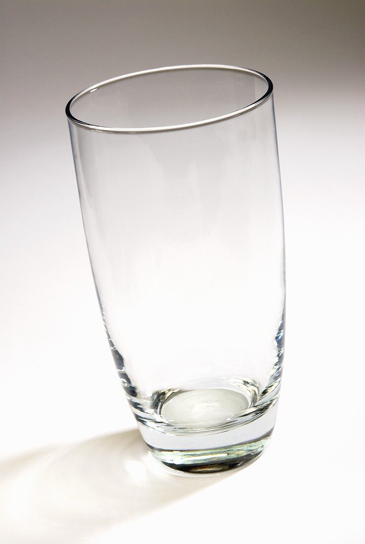 Ein leeres Trinkglas
