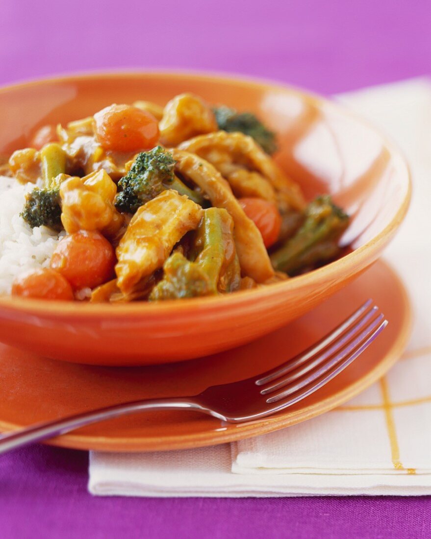 Chicken curry with vegetables and rice