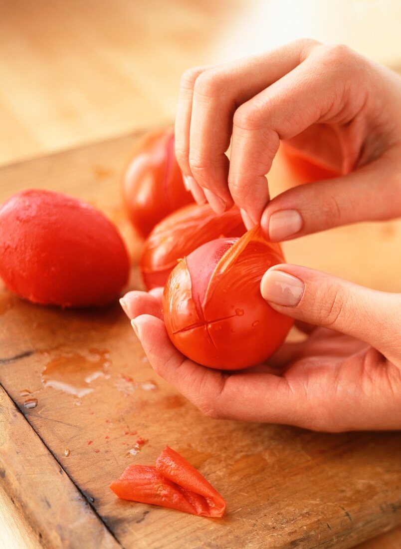 Tomaten häuten