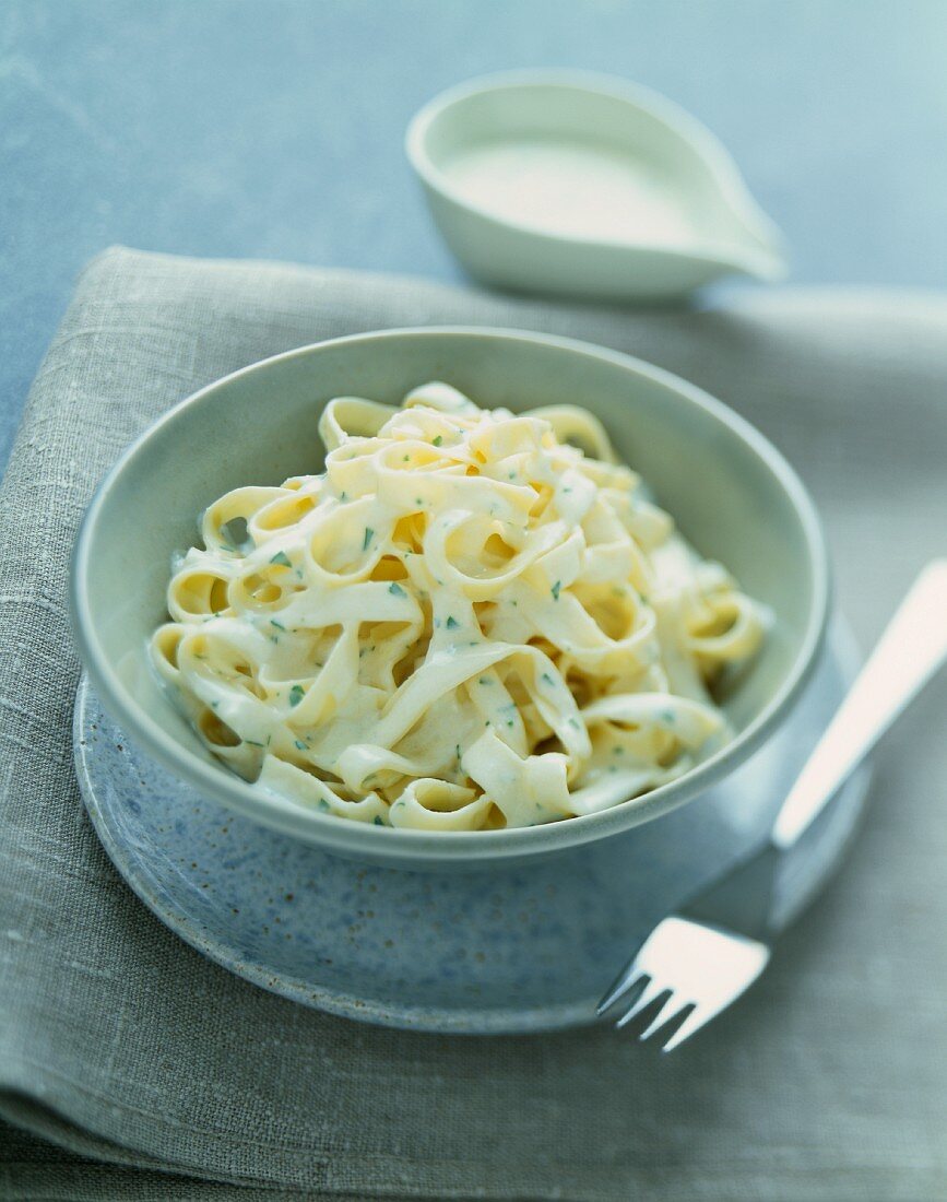 Fettuccine Alfredo mit Käsesauce