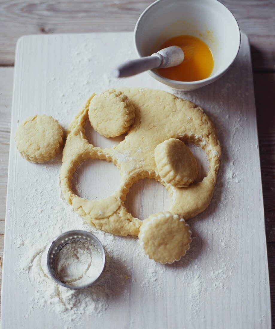 Ausgestochener Teig für Scones