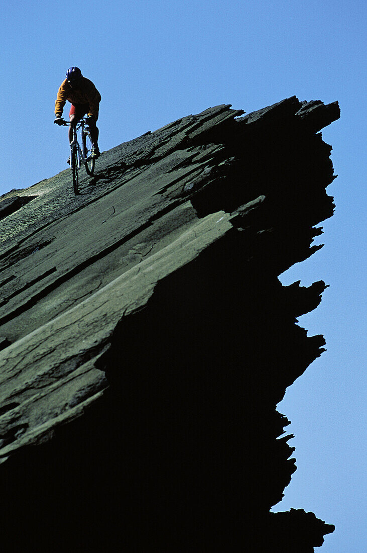 Man mountain biking on Lanzarote, MTB tour, Lanzarote, Canary Islands, Spain
