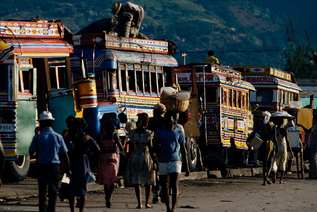 Bus-Station Haiti