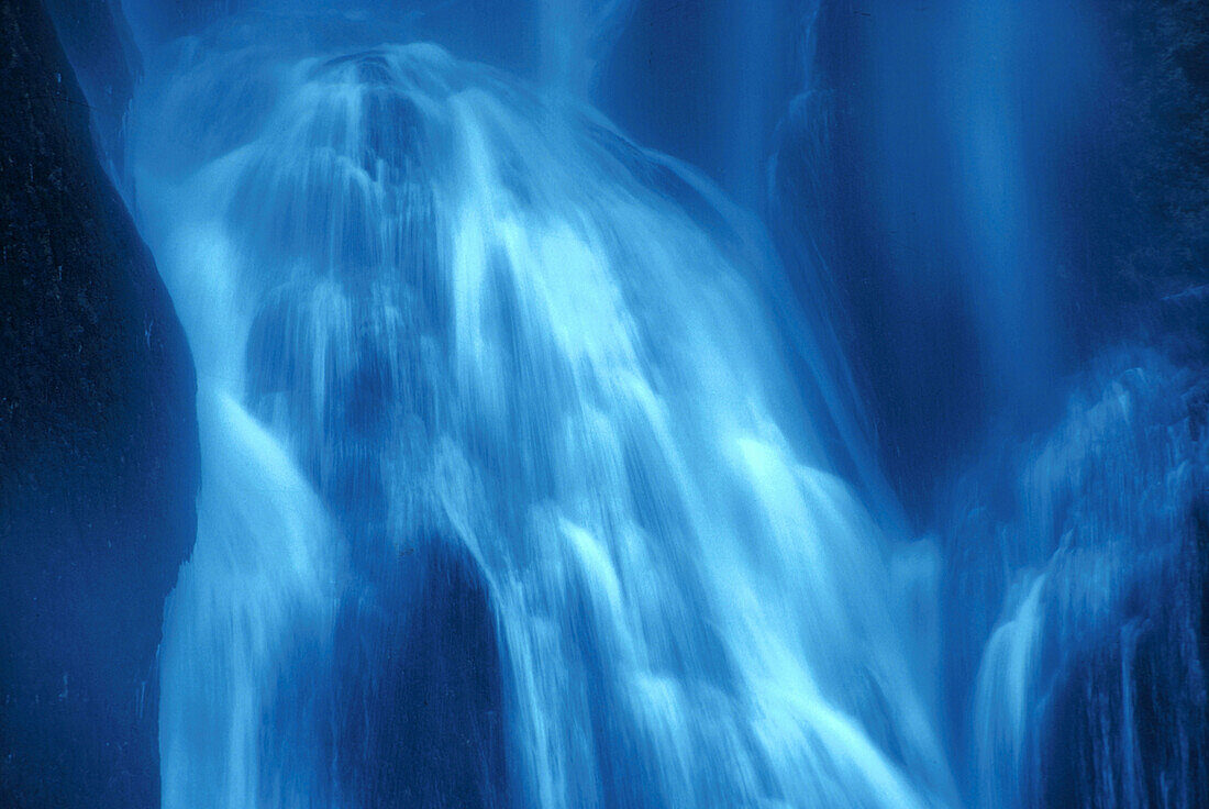Wasserfall, Quelle von Rio Mundo Kastilien, Spanien