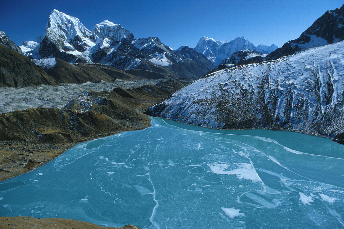 Mountain scenery with mountain stream, Gokyo, Khumbu, Nepal, Asia