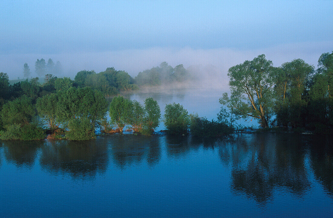 Donau bei Deggendorf, Bayern, Deutschland