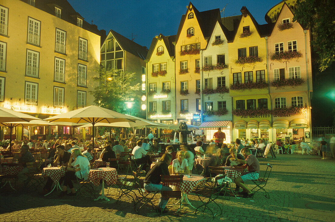 Street restaurants at Fischmarkt, Cologne, Germany