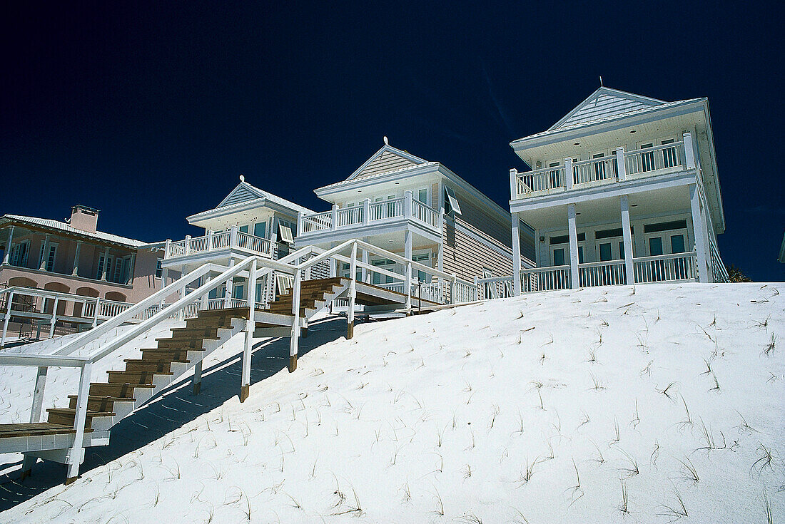 Holiday homes at the beach in the sunlight, Santa Rosa Island, Florida, USA, America