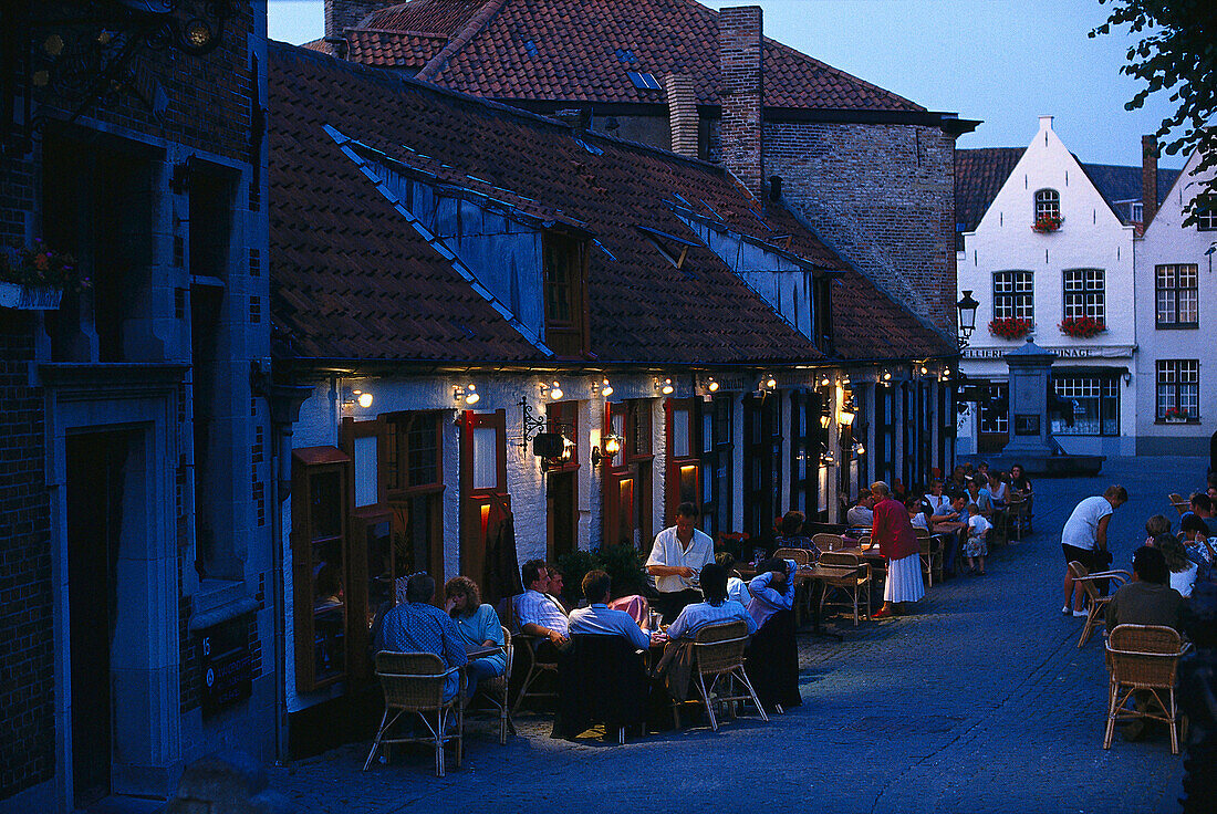 Restaurant, Wijingaardplein, Brügge, Flandern Belgien